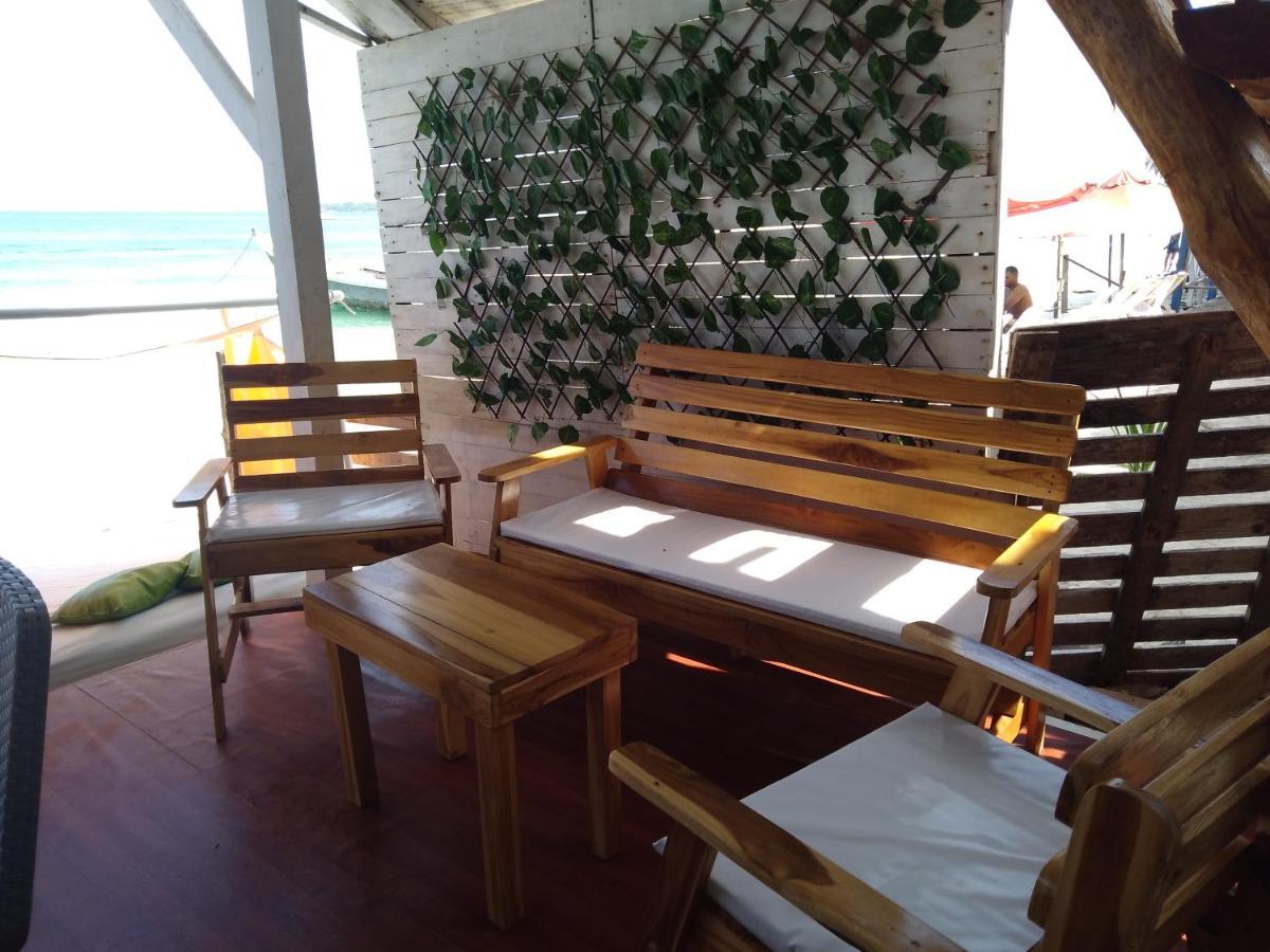 Posada Donde Uriel Playa Tranquila Pendales Exterior photo